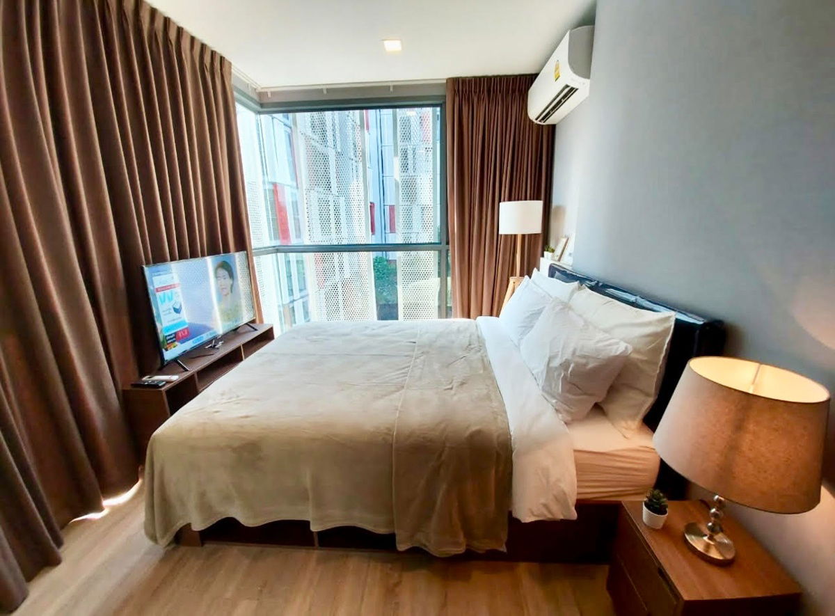 รูป code : B109 ให้เช่าคอนโด ทากะ เฮาส์ เอกมัย 10 (Taka Haus Ekkamai 10) | ห้องมุม ชั้น 3 ติดสระ มีสวนญี่ปุ่นส่วนตัว ตกแต่งบิ้วอินทั้งห้อง - รูปที่ 6/20