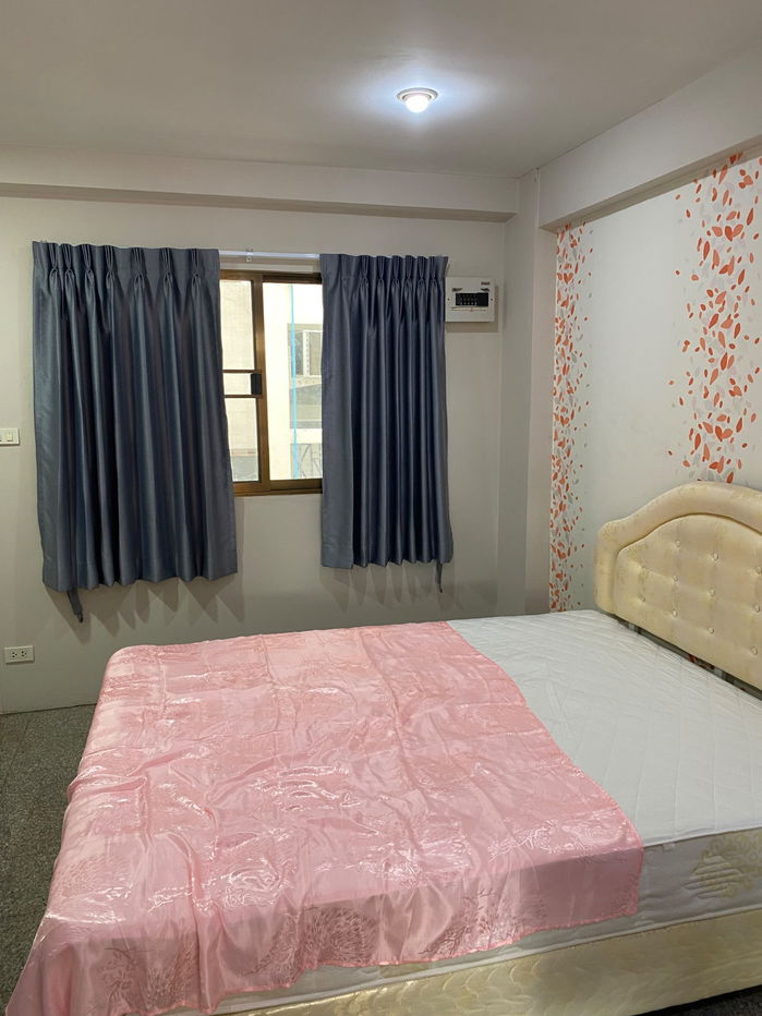 picture Room For rent Bang Lamphu Place  - 2/6