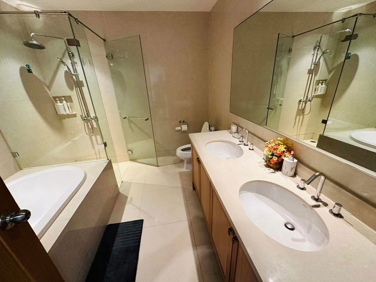 picture #R5847 🎉 200868 Condo for rent The Emporio Place Sukhumvit24 - 11/11