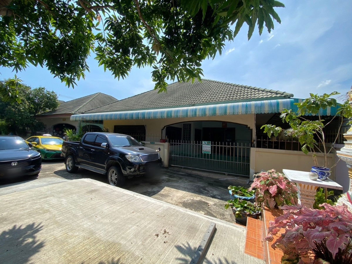 picture Corner Single-Storey House for Sale in Burapha Villa 12, Don Mueang, Bangkok - 2/15