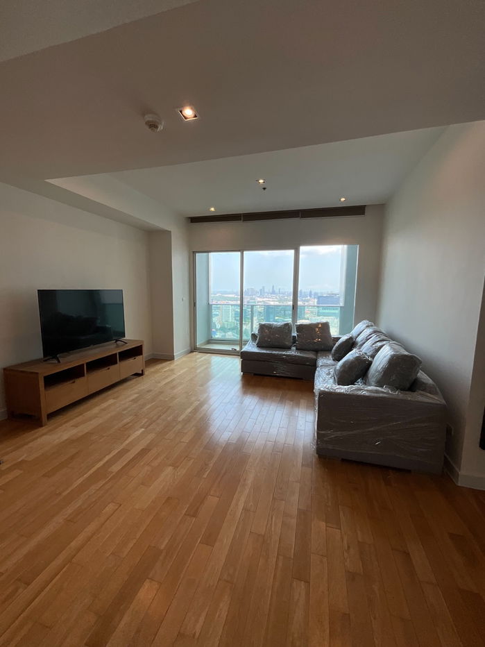 picture The Millenium Residence - Luxury Condo 3 Bedroom 147 Sqm - 9/20