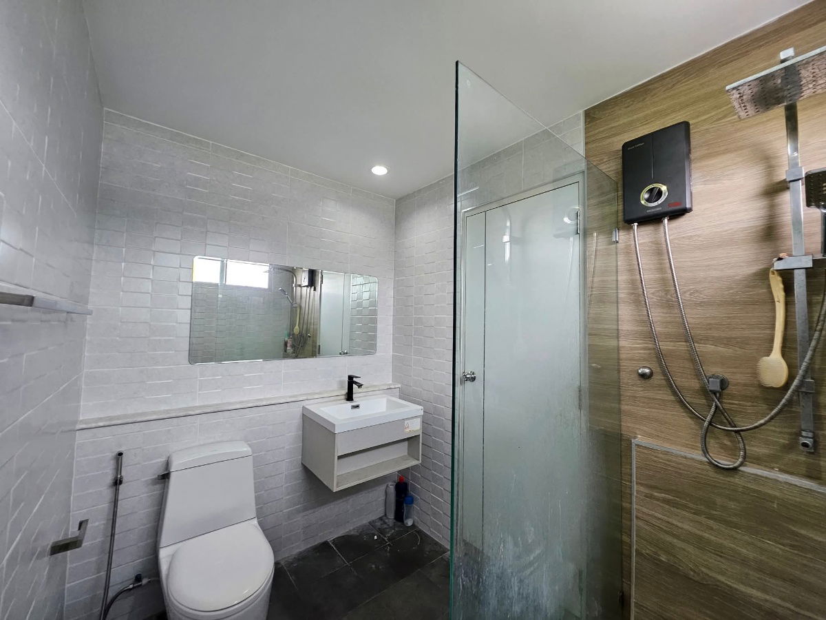 picture Home For Rent //  Chaiyapruek Pinkao-Sathorn - 12/16