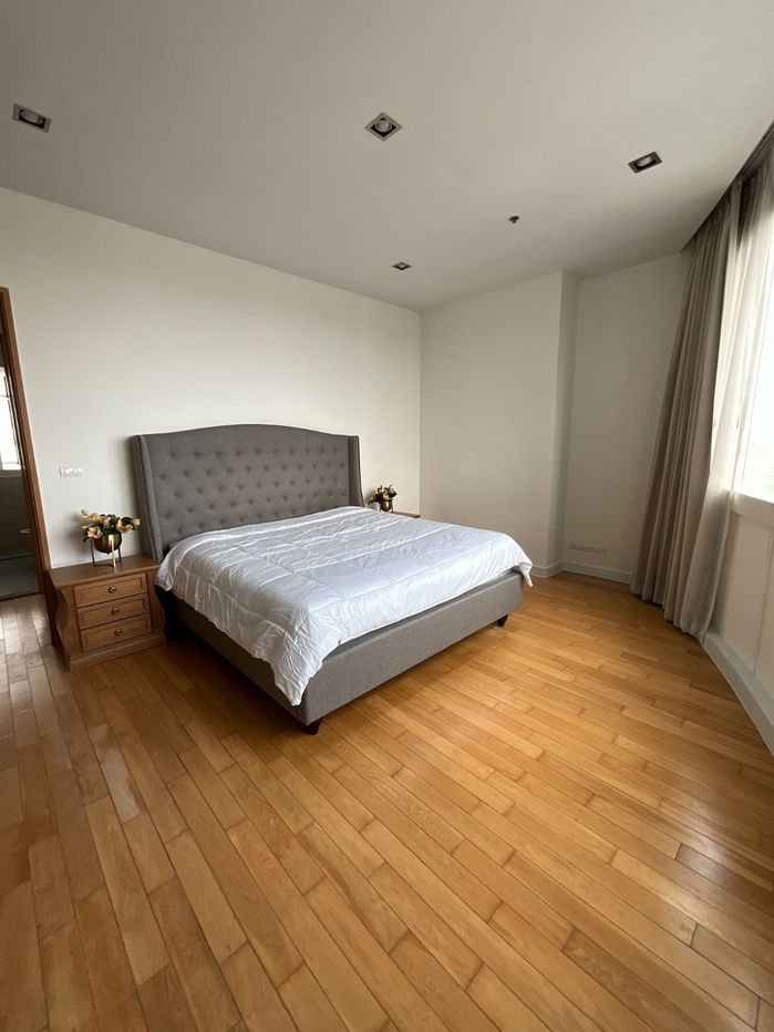 picture The Millenium Residence - Luxury Condo 3 Bedroom 147 Sqm - 17/20