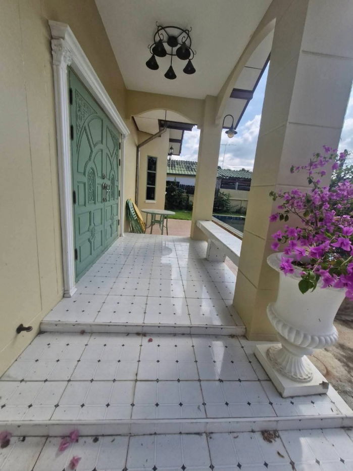 picture Pool Villa in Sattahip for Sale - 6/12
