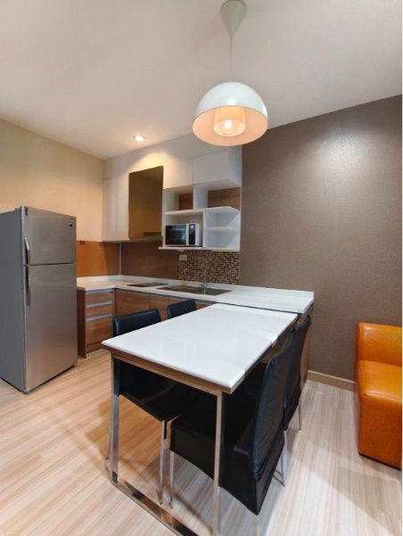 picture For rent: The Hotel Condominium, 10th floor, ready to move in - 2/13
