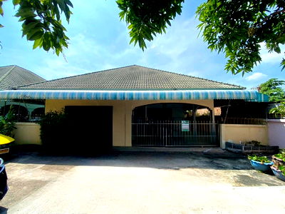Houses for sale Don Mueang : Corner Single-Storey House for Sale in Burapha Villa 12, Don Mueang, Bangkok