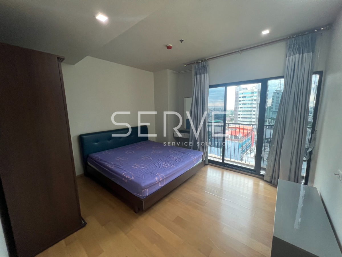 picture 1 Bed with Bathtub Large Room City view  Fully furnished Good Location Close to BTS Phaya Thai 200 m @ Noble Revent  - 4/8