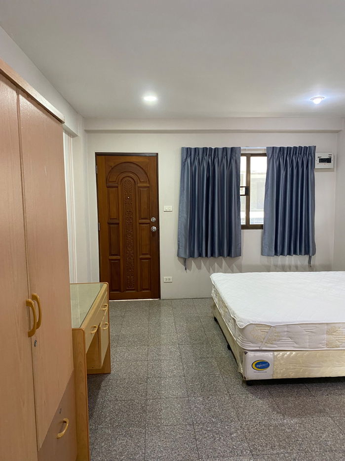 picture Room For rent Bang Lamphu Place  - 4/14