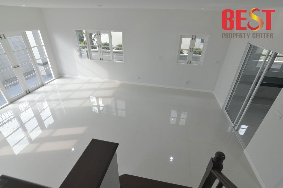 รูป บ้านเดี่ยวหลังริม เศรษฐสิริ รามอินทรา พร้อม Glass House & ออฟฟิศส่วนตัว และบ่อปลา เพิ่มบรรยากาศการพักผ่อน - รูปที่ 6/20