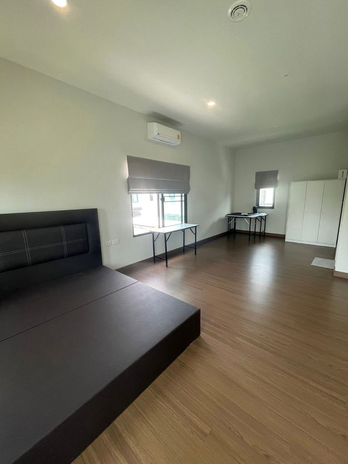 picture For rent: Grand Britannia Rama 9 - Krungthep Kreetha, 4 bedrooms, 5 bathrooms - 3/5