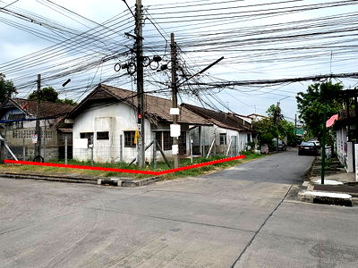 ขายที่ดิน : ขายที่ดินแปลงมุม ใกล้รถไฟฟ้าสายสีส้ม ซ.รามคำแหง 68 ขนาด 52 ตารางวา เหมาะสร้างบ้านพักอาศัย