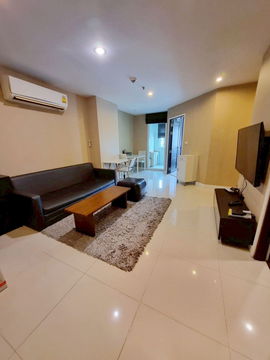 Condo for rent in downtown near by 5 min to Chiang Mai University, No.1C703