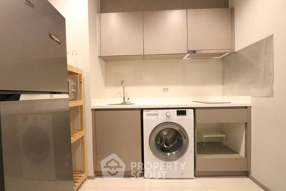 picture 1-BR Condo at Life Asoke - Rama 9 near MRT Phra Ram 9 (ID 2261364) - 8/9