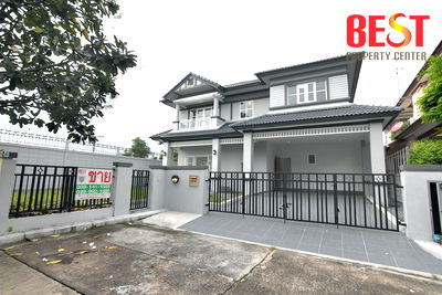บ้านเดี่ยว ถนนคู้บอน : บ้านเดี่ยวหลังริม เศรษฐสิริ รามอินทรา พร้อม Glass House & ออฟฟิศส่วนตัว และบ่อปลา เพิ่มบรรยากาศการพักผ่อน