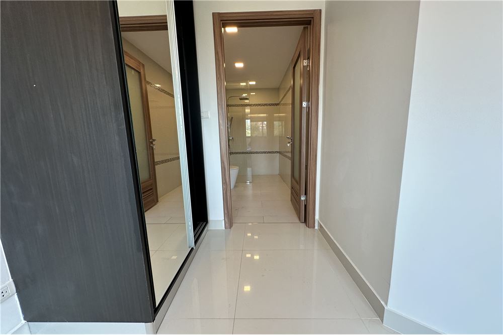 รูป [920471001-1637] One Bedroom Condo for Rent - Club Royal Wongamat - รูปที่ 9/21