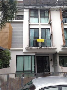 ให้เช่าทาวน์โฮม 3 ชั้น โครงการอารียา โมว่า, ลาดปลาเค้า