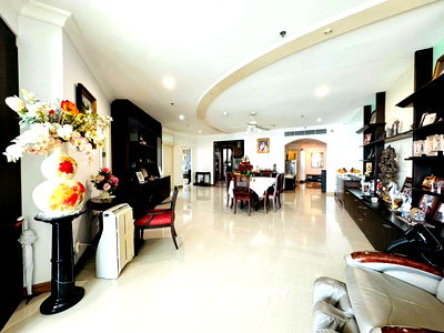 Condos for sale Rama 3 Road : 4-BR Condo at Supalai Casa Riva close to Thanon Tok (ID 2088276)