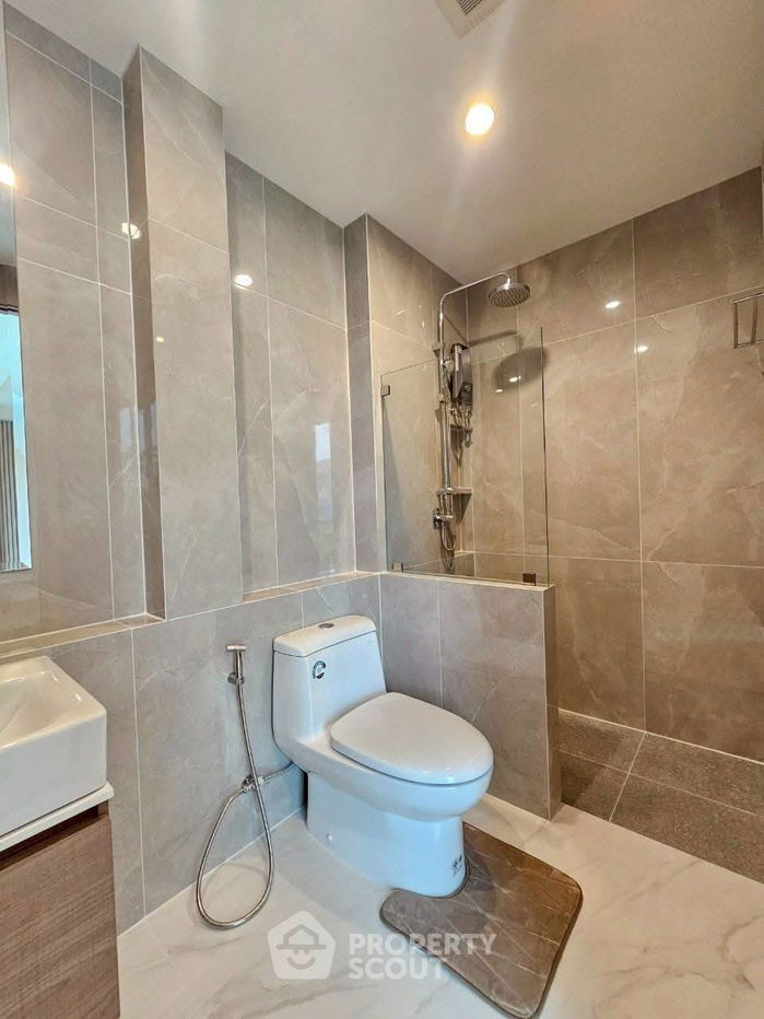 รูป วิลล่า 4-ห้องนอน ใกล้ เมืองพัทยา (ID 2259674) - รูปที่ 17/20