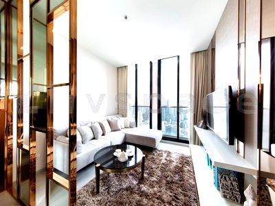 คอนโดให้เช่า : [L250804058] สำหรับเช่า Noble Ploenchit | 1 ห้องนอน | ขนาด 60 ตร.ม. | ราคาพิเศษ | พร้อมเข้าอยู่