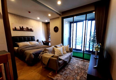 Condos for sale : For sale: Ashton Chula-Silom, beautiful, cheap, good location, near MRT Samyan. Interested? Add me on Line @841qqlnr