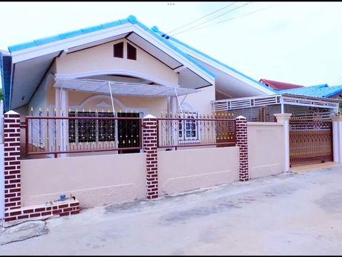 PakChong NightMarket 400m. Single-story house for rent 45sq.wa. 180sq.m.13,999baht. Chokchai Farm Ba