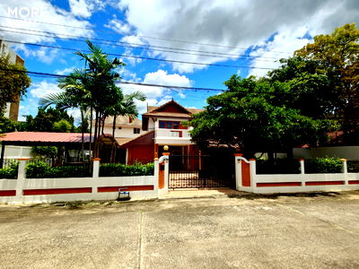 เช่าบ้านเดี่ยว ศาลหลักเมืองจังหวัดเชียงใหม่ : บ้านพลอยบุรินทร์ – ช้างคลาน 3ห้องนอน4ห้องน้ำ 130 ตร.ว. (ID:358HR)