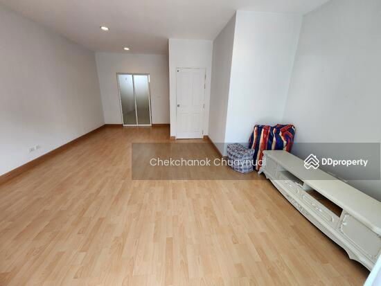 รูป ให้เช่าบ้านกลางเมือง ลาดพร้าว87 20ตรวา. 3ห้องนอน 3น้ำ 2จอด บ้านใหม่มากๆ 28,000/เดือน - รูปที่ 34/54