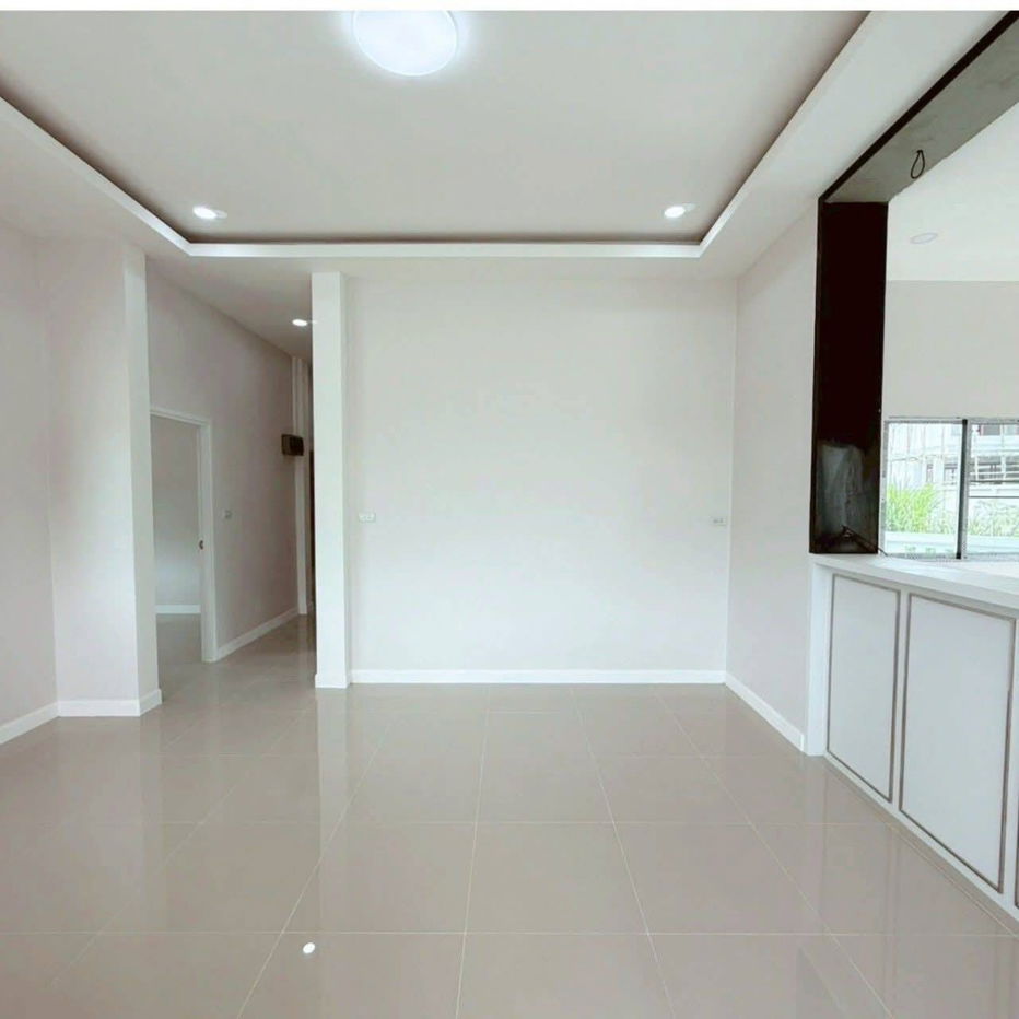 รูป ขายบ้านสร้างใหม่ 3 ห้องนอน 2 ห้องน้ำ พิกัดใกล้เมืองเชียงใหม่ T.0946511456 - รูปที่ 7/9