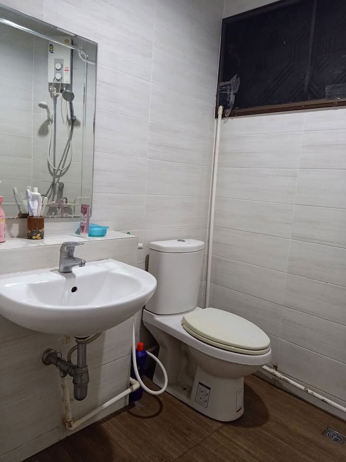 รูป บ้าน ชลลดา บางบัวทอง 80 ตร.ว. ใกล้ทะเลสาป ( 4 ห้องนอน 3 ห้องน้ำ หันทิศใต้ ) - รูปที่ 10/29