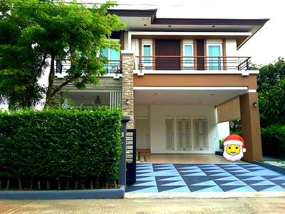 เช่าบ้านเดี่ยว เทสโก้โลตัส ลำลูกกา คลอง 6 : 🏡✨ให้เช่าบ้านเดี่ยวหลังใหญ่ สภาพใหม่ พร้อมเข้าอยู่ทันที✨ 📍ในสนามกอล์ฟ โครงการ Home on Green Village 2 (ลำลูกกา ซอย 71)