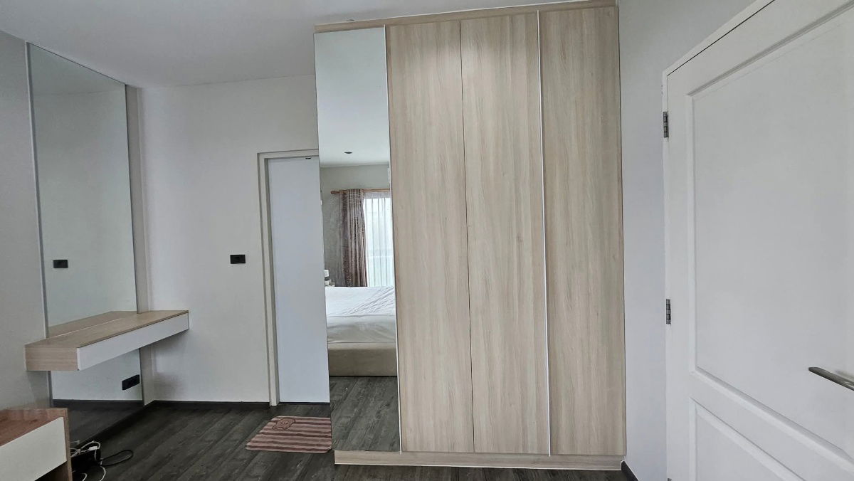 picture Home For Rent //  Chaiyapruek Pinkao-Sathorn - 10/16