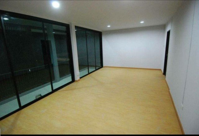รูป HU6728 บ้านเดี่ยวให้เช่า โชคชัย 4 กรุงเทพมหานคร - รูปที่ 7/8