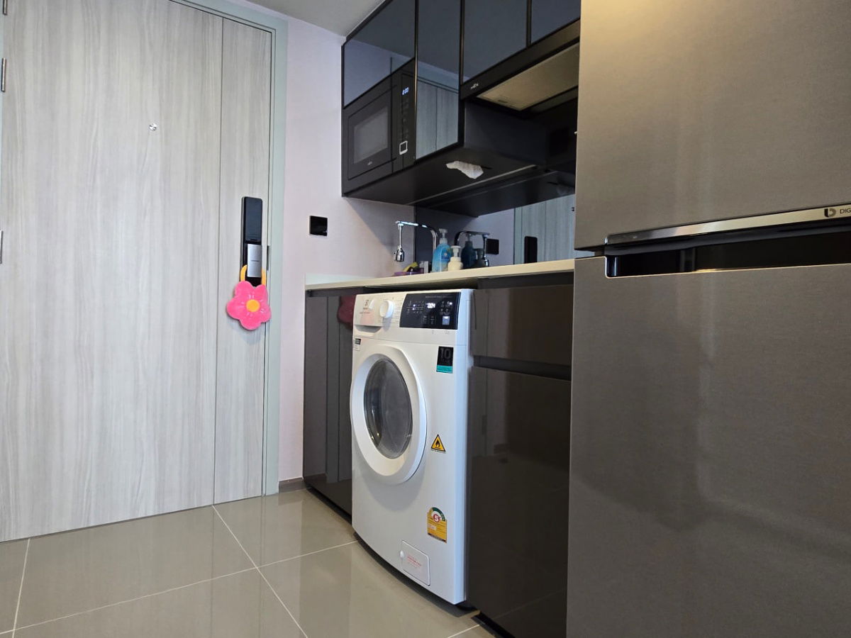 picture Park Origin Chula Samyan【𝐒𝐄𝐋𝐋 & 𝐑𝐄𝐍𝐓】🔥Spaciously furnished condo with clear partitions and fully furnished.🔥  Contact Line ID: @hacondo - 8/9