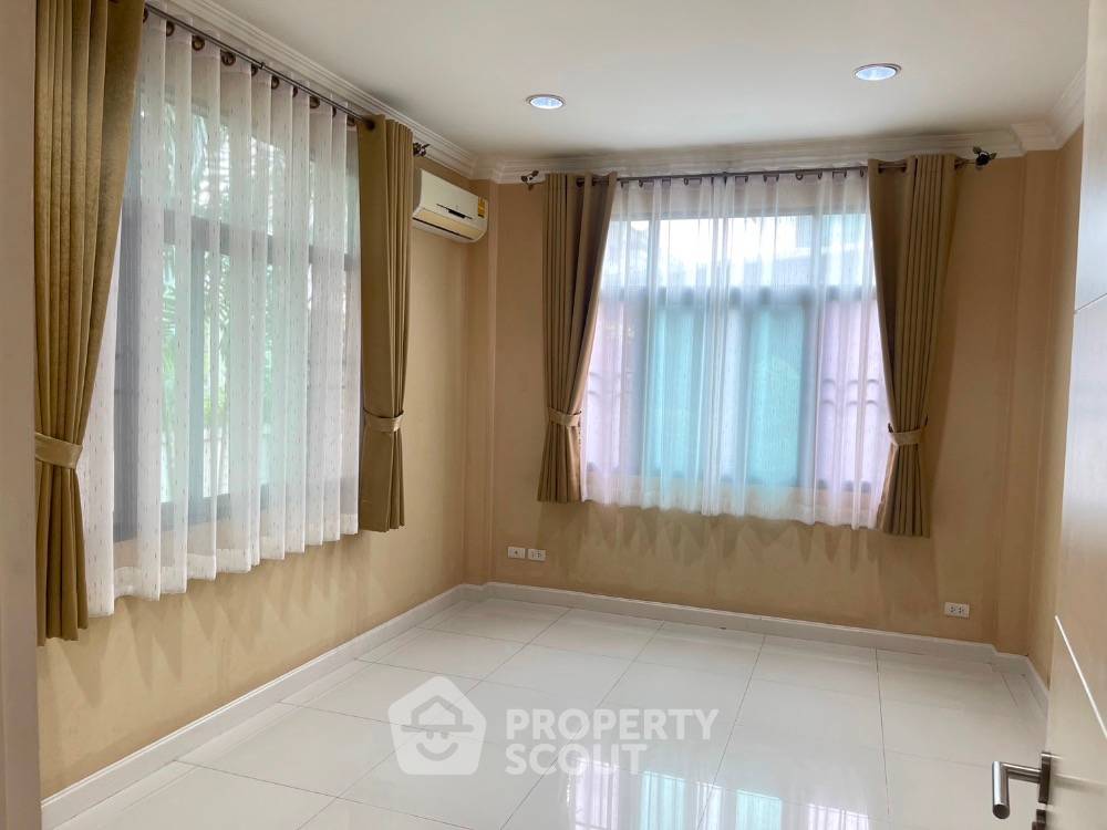 รูป บ้าน 5-ห้องนอน ใน บางรักน้อย (ID 1543686) - รูปที่ 8/37