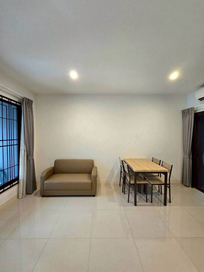 รูป 🏡 ให้เช่า Pleno สุขุมวิท–บางนา ใกล้ Mega Bangna

💰 ค่าเช่า 25,000 บาท/เดือน (รวมค่าส่วนกลาง)
เฟอร์นิเจอร์และเครื่องใช้ไฟฟ้าครบ - รูปที่ 4/10