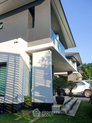 4-bed house for rent, 193 sqm, 65.7 sq wah, Setthasiri Krungthep Kreetha
