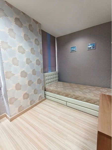 picture For rent: The Hotel Condominium, 10th floor, ready to move in - 5/13