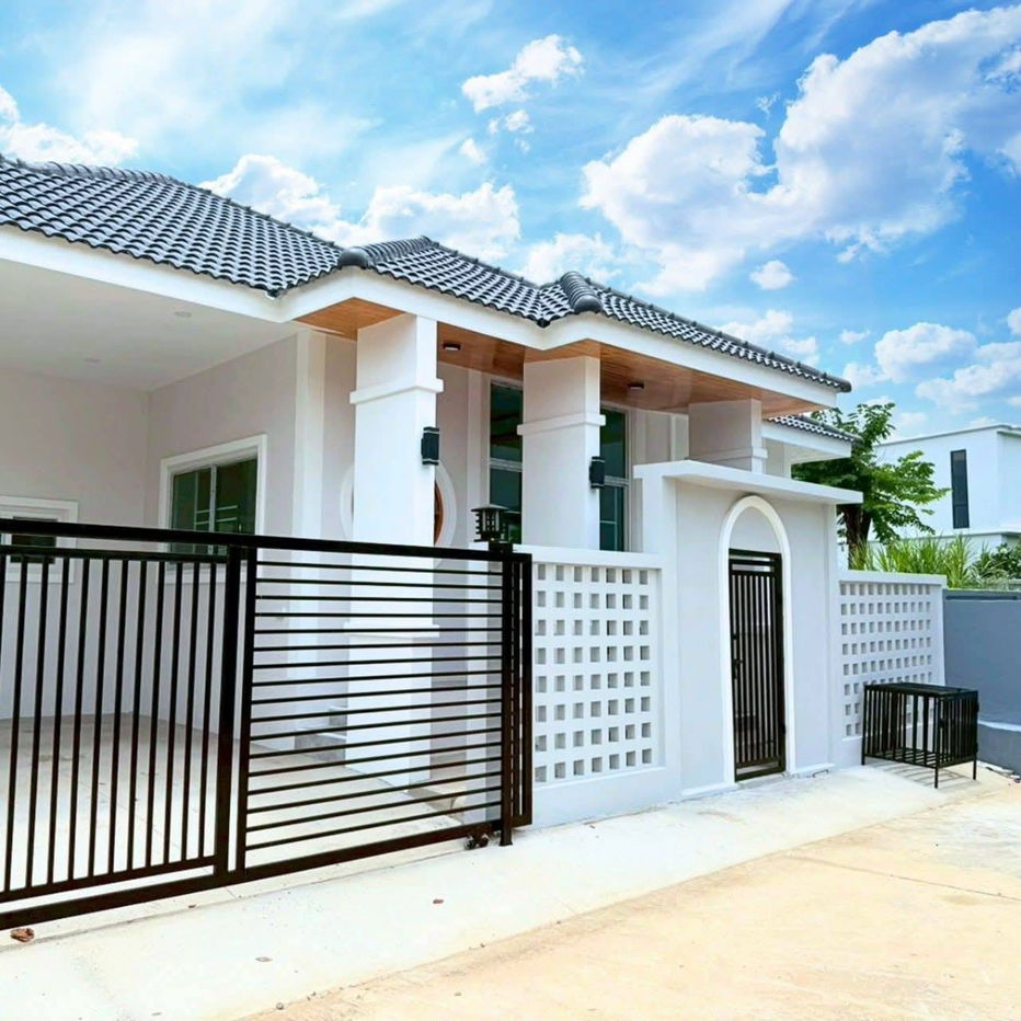 รูป ขายบ้านสร้างใหม่ 3 ห้องนอน 2 ห้องน้ำ พิกัดใกล้เมืองเชียงใหม่ T.0946511456 - รูปที่ 1/9