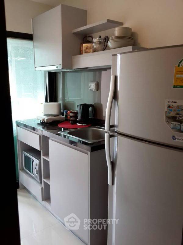 picture 1-BR Condo at Zenith Place Sukhumvit 42 Condominium near BTS Ekkamai (ID 510374) - 6/12