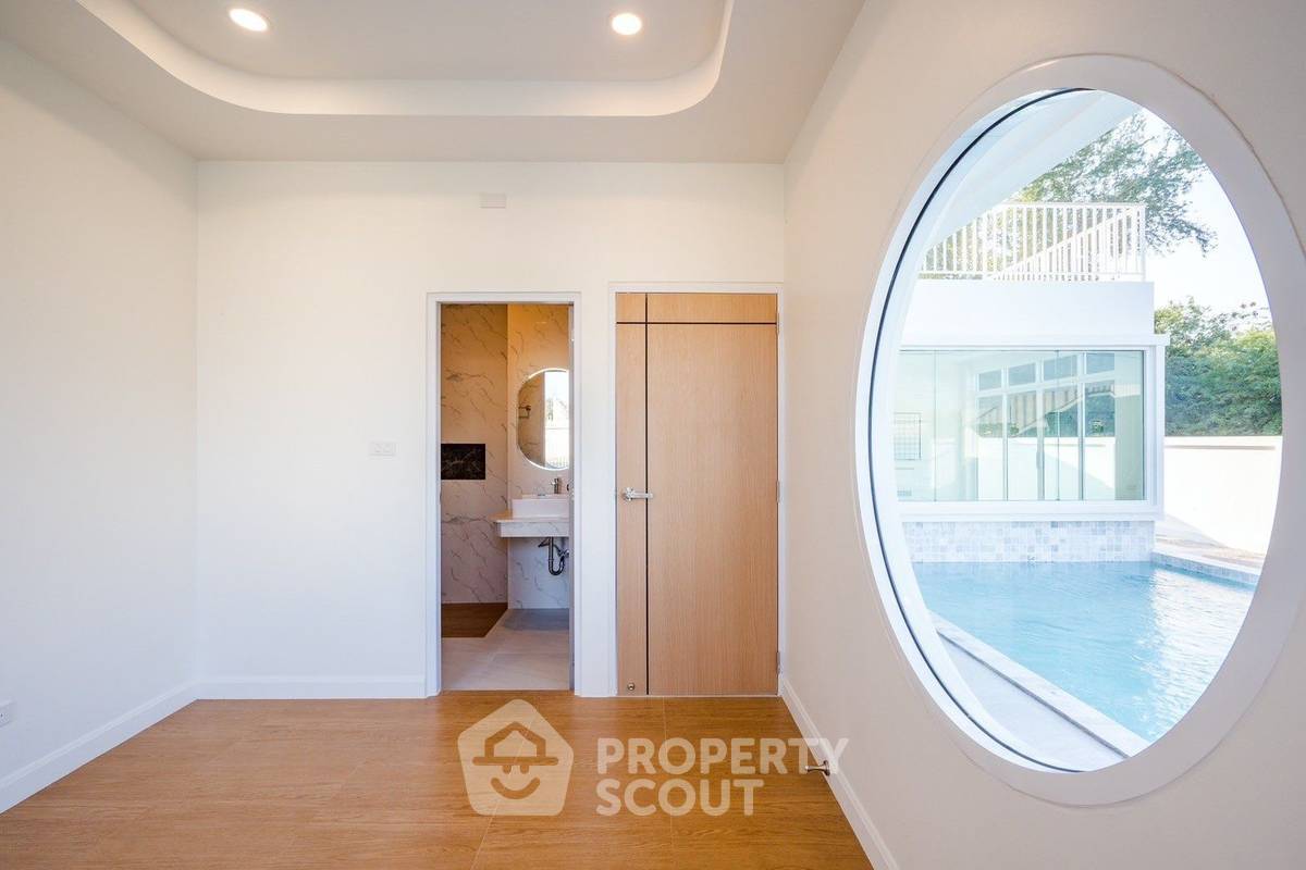 รูป วิลล่า 4-ห้องนอน ใน หินเหล็กไฟ (ID 2126833) - รูปที่ 8/19