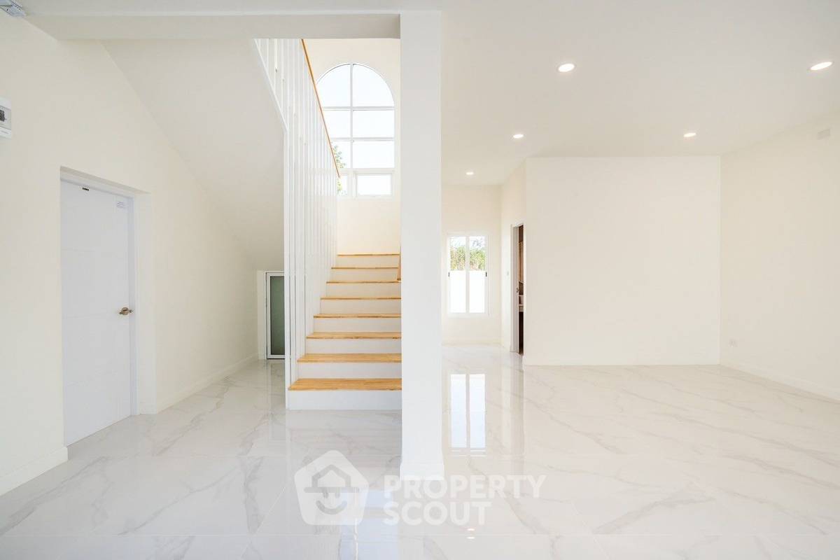 รูป วิลล่า 4-ห้องนอน ใน หินเหล็กไฟ (ID 2126833) - รูปที่ 4/19