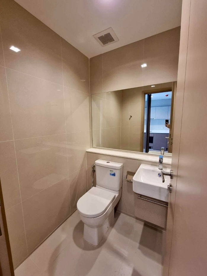 picture code : B122 Life Sathorn Sierra - 7/8