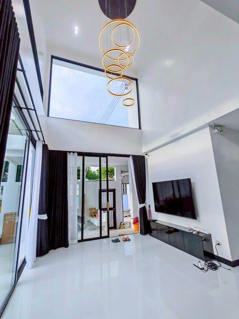 picture The Scene Town in Town 600m 5 bed Luxury 3-storey Ekkamai-Thonglor SISB International Sch 1.8 km. - 4/8