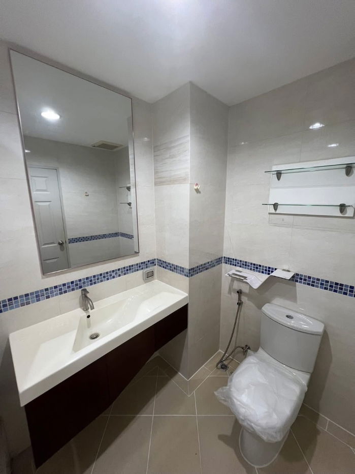 picture T1489 Condo for rent at Life @ Ratchada - Huay Kwang, Beautiful, fully furnished unit. Special price. - 9/9