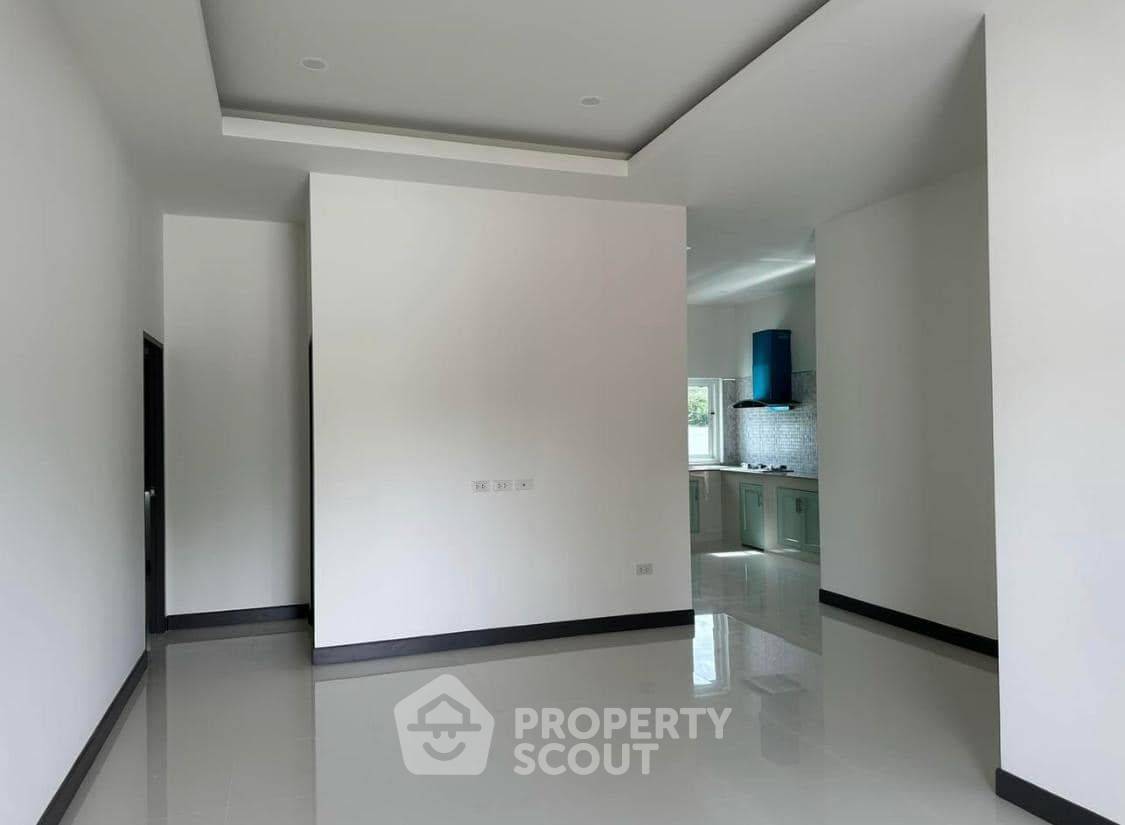 รูป วิลล่า 3-ห้องนอน ใน หินเหล็กไฟ (ID 2066944) - รูปที่ 8/12