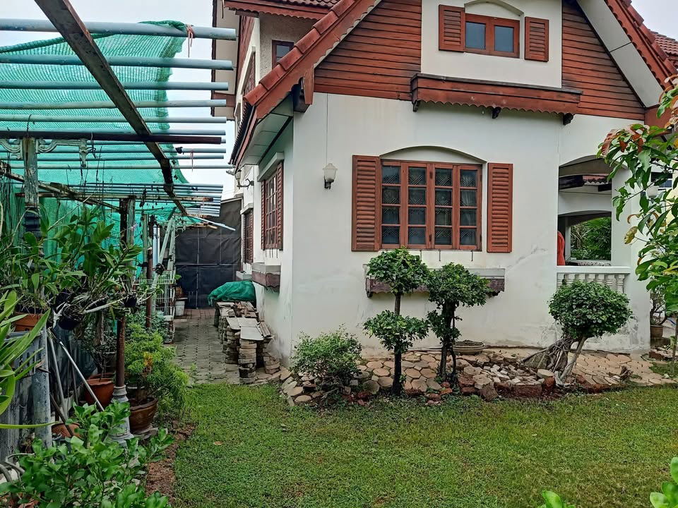 รูป บ้าน ชลลดา บางบัวทอง 80 ตร.ว. ใกล้ทะเลสาป ( 4 ห้องนอน 3 ห้องน้ำ หันทิศใต้ ) - รูปที่ 6/29