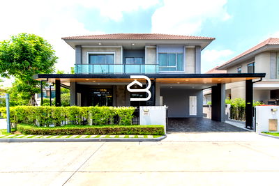 บ้านเดี่ยวให้เช่า : ให้เช่าบ้านเดี่ยว เวนิว พระราม 9 กรุงเทพกรีฑา