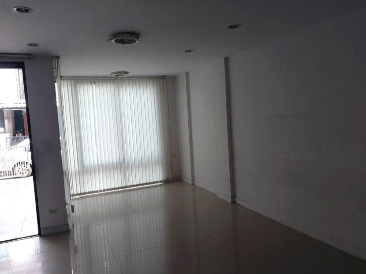 รูป ให้เช่าทาวน์โฮม 3 ชั้น โครงการอารียา โมว่า, ลาดปลาเค้า - รูปที่ 8/8
