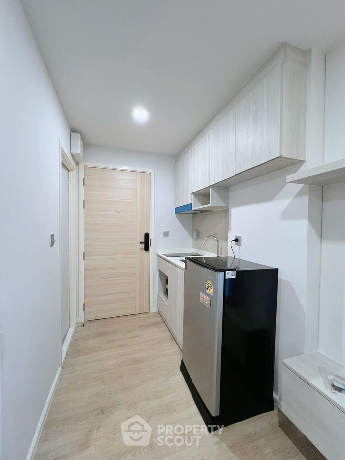 picture Studio Condo at Ivory Ratchada 32 in Chan Kasem (ID 2263738) - 6/11