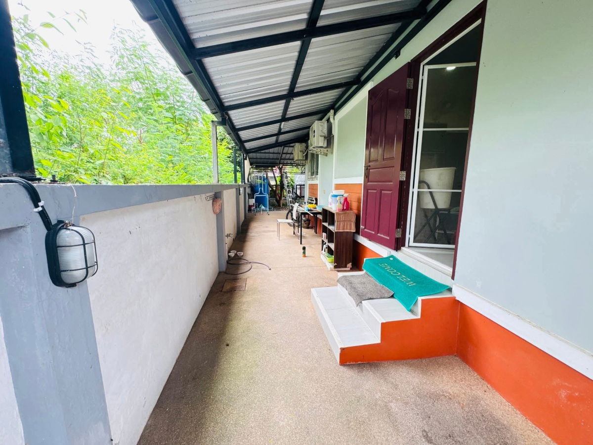 picture Single house for rent, good atmosphere, Chak Nok, Pattaya, small pets allowed - 21/22